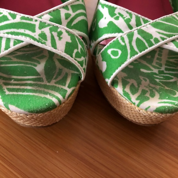 Lilly Pulitzer Green White Floral Wedges 8M - Picture 5 of 6